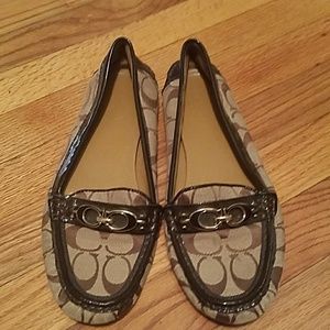 Coach flats